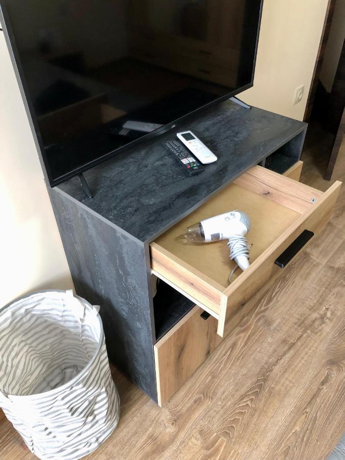 פזרג'יק Luxury Apartment 2 Free Underground Parking מראה חיצוני תמונה