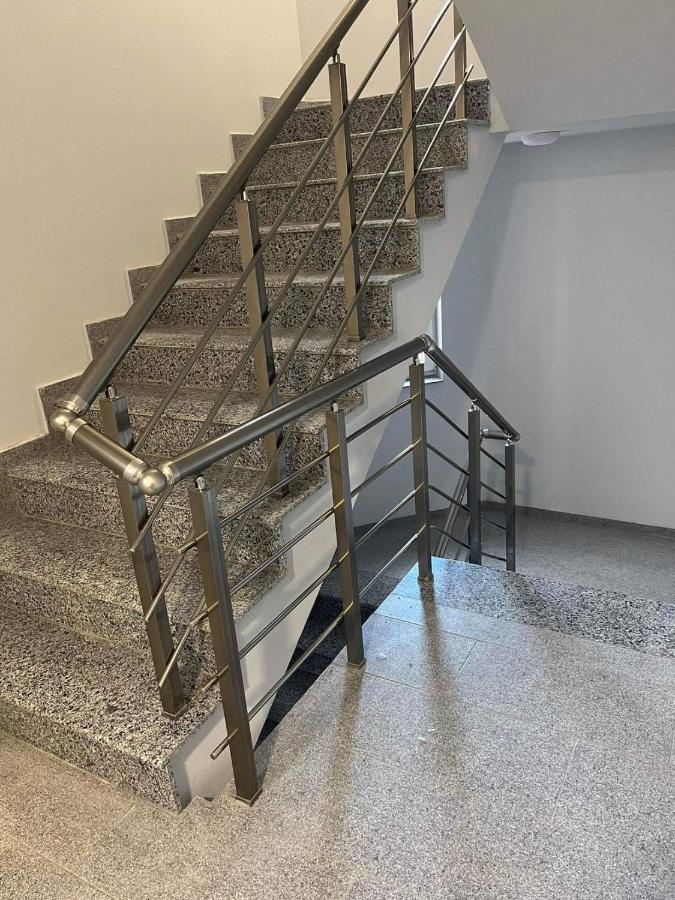 פזרג'יק Luxury Apartment 2 Free Underground Parking מראה חיצוני תמונה